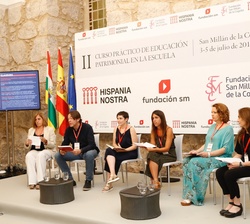 Mesa redonda en la que se presentaron las conclusiones del II seminario de Educación Patrimonial en la Escuela